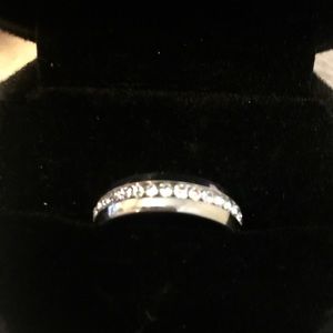 Men’s 18KT White Gold Engagement Ring